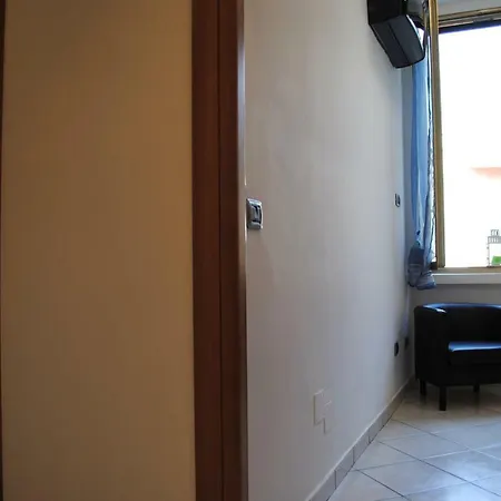Apartman Bnbook - Borromeo 1 *