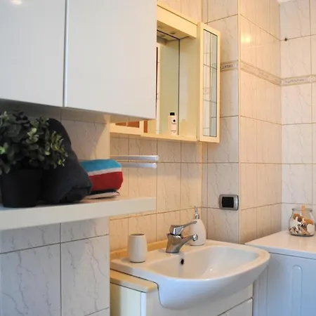 Bnbook - Borromeo 1 Apartman Rho